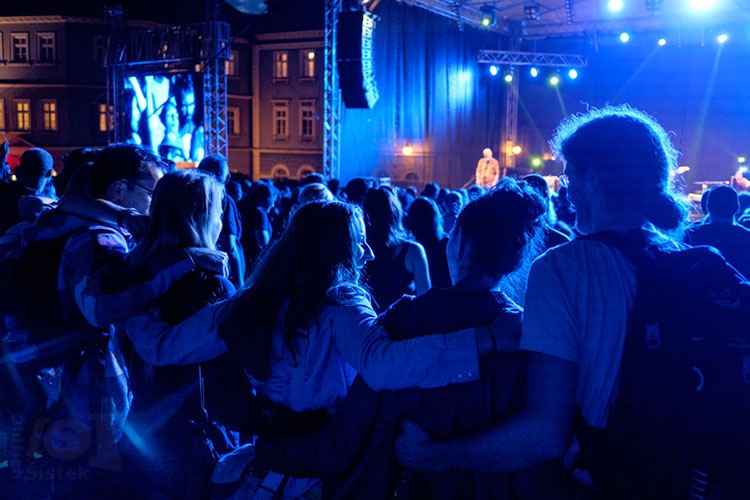 Přátelé na koncertě / Friends at the concert #2