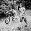 Dva chlapci s kolem / Two boys with a bicycle